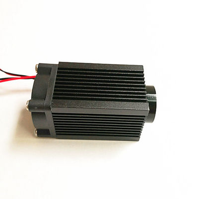 Modulo láser de punto verde de grado industrial DC 12-24V 515nm 135mw para luz de escenario láser proveedor